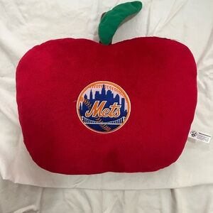 New York Mets Red Apple Pillow